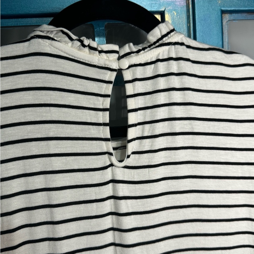 Kayleigh Large Ruffle Neck and Sleeve Striped Top - NWOT - Picture 4 of 5